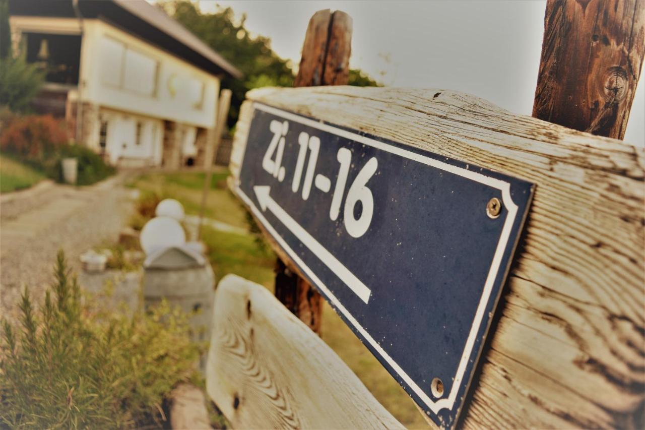 Kreuzau Domizil Hotel Bei Welter Nideggen מראה חיצוני תמונה